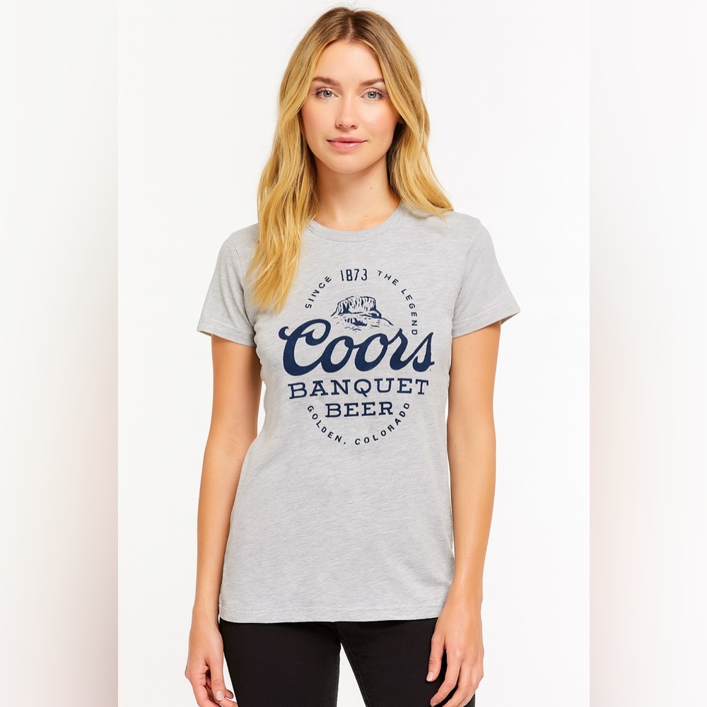 Coors Banquet Brewing Co Graphic High-Low T-Shirt – Size XS (Grey) 🩶